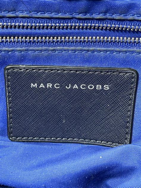 MARC JACOBS Saffiano Embossed Logo East West .